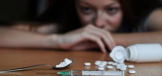 طرق علاج إدمان المخدرات والأضرار الناتجة عن المخدرات